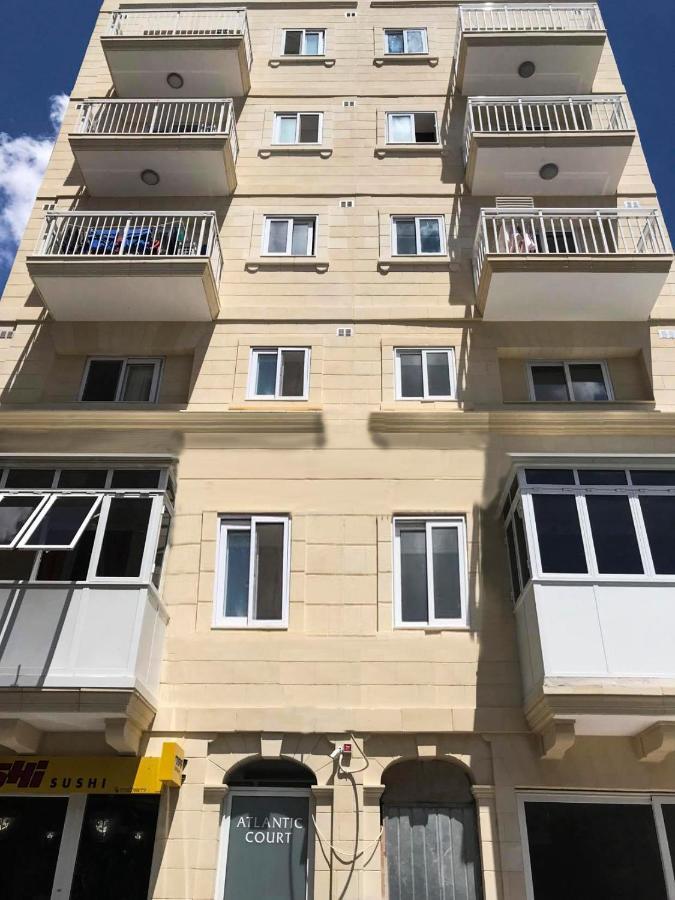 F10 Room 1, Private Double Room With Private Bathroom In Shared Flat Msida Exteriér fotografie